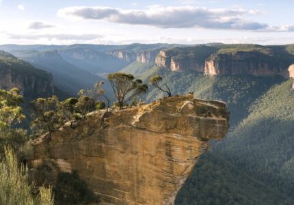rock lookout blue mountains australia
