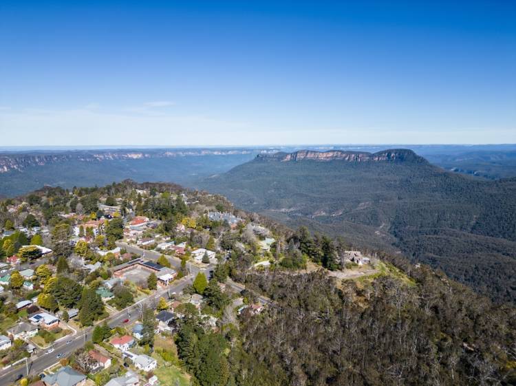 town in Blue Mountains