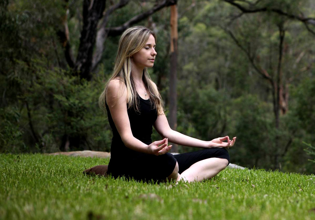 breathe-in-the-blue-mountains-breathe-out-stress-1 breathe-in-the-blue-mountains-breathe-out-stress-1